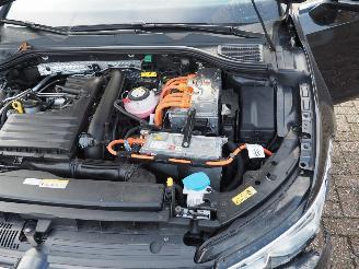Volkswagen Golf 1.4 eHybrid picture 12