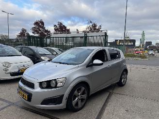 krockskadad bil auto Chevrolet Aveo 1.3 DIESEL AIRCO 2012/6