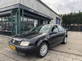 škoda osobní automobily Volkswagen Bora 1.9 TDI 74KW AIRCO 2004/1