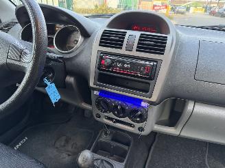 Suzuki Ignis 1.3 16V 69KW AIRCO picture 9