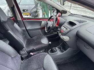 Toyota Aygo 1.0 12V AIRCO LEER picture 7