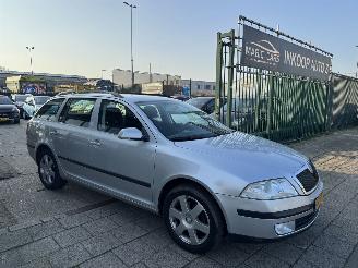 Skoda Octavia 1.6 FSI 85KW AIRCO picture 3