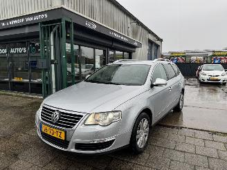 Vaurioauto  passenger cars Volkswagen Passat 2.0 TDI 125KW AIRCO LEDER XENON HIGHLINE 2006/7