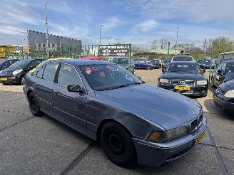 BMW 5-serie 520i 125KW AUTOMAAT picture 3