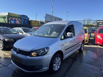 krockskadad bil auto Volkswagen Caddy 1.6 TDI AIRCO AUTOMAAT LEER 2013/1