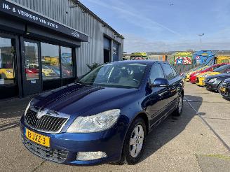 Vaurioauto  passenger cars Skoda Octavia 1.4 TSI AIRCO 90KW 2009/9