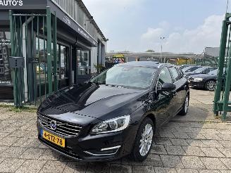 Volvo V-60 2.4 D6 AWD Plug-in Hybrid Summum picture 2