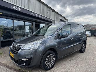 Coche accidentado Peugeot Partner 1.6 HDI PREMIUM PACK AIRCO AUTOMAAT 2017/8