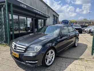 skadebil auto Mercedes C-klasse C180 AUTOMAAT AMG-PAKKET 2011/10