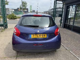 Peugeot 208 1.2 VTI AIRCO picture 6