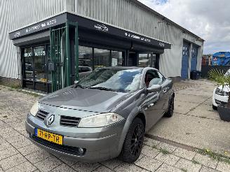 skadebil auto Renault Mégane 1.6 CABRIOLET AIRCO LEER 2005/7