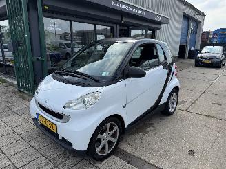 Schadeauto Smart Fortwo 1.0 52KW AIRCO AUT 2007/11