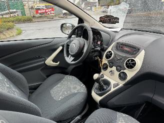 Ford Ka 1.2 51kw Airco 72.000 KM NAP! picture 5