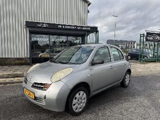 krockskadad bil auto Nissan Micra 1.2 AUTOMAAT 2003/8