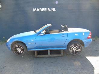 Vrakbiler auto Mercedes SLK SLK (R170), Cabrio, 1996 / 2004 2.0 200 K 16V 2001/11