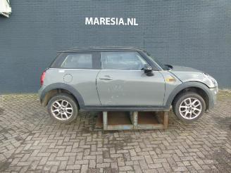 Dezmembrări autoturisme Mini Mini Mini (F56), Hatchback 3-drs, 2013 1.5 12V Cooper 2015/9