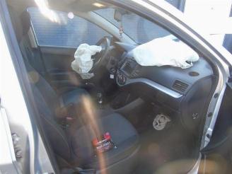 Kia Picanto Picanto (TA), Hatchback, 2011 / 2017 1.0 12V picture 4