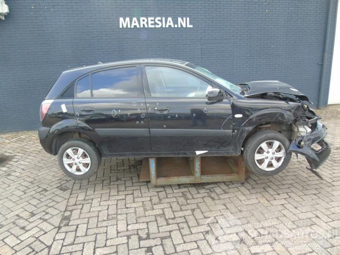Kia Rio Rio II (DE), Hatchback, 2005 / 2011 1.4 16V