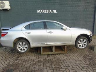 Vrakbiler auto Lexus LS LS (F4), Sedan, 2006 / 2017 600h 5.0 32V VVT-i 2008/8