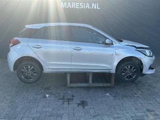 Vrakbiler auto Hyundai I-20 i20 (GBB), Hatchback, 2014 / 2020 1.2i 16V 2017/12
