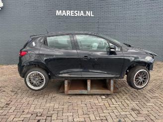 Vrakbiler auto Renault Clio Clio IV (5R), Hatchback 5-drs, 2012 / 2021 0.9 Energy TCE 90 12V 2017/1