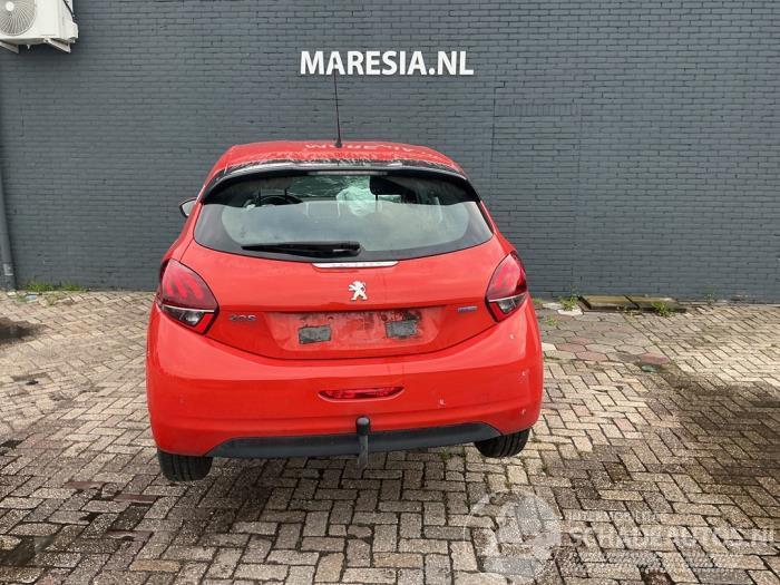 Peugeot 208 208 I (CA/CC/CK/CL), Hatchback, 2012 / 2019 1.2 Vti 12V PureTech 82