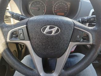 Hyundai I-20 1.2i DynamicVersion picture 8