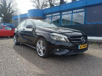 krockskadad bil auto Mercedes A-klasse 180 2013/9
