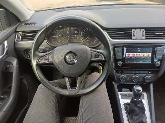 Skoda Octavia 1.2 TSI Grt Amb Bns picture 6