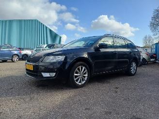 Skoda Octavia 1.2 TSI Grt Amb Bns picture 2