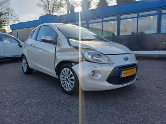 skadebil auto Ford Ka 1.2 Titanium X s/s 2011/5