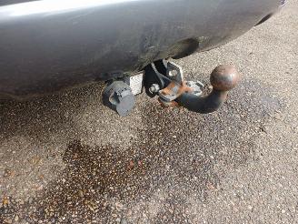 Hyundai Santa Fe 2.0i-16V Dyn. Motion picture 11