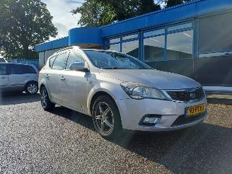 Avarii autoturisme Kia Cee d 1.4 CVVT X-tra 2011/6