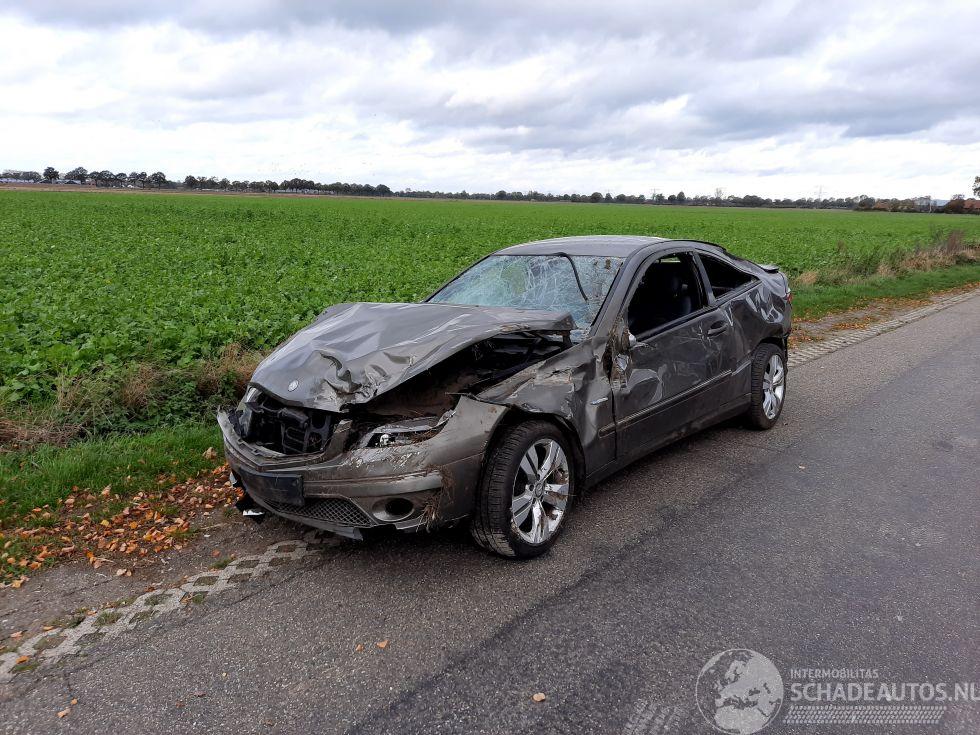 Mercedes Clc-klasse 160 blue.