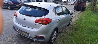 Kia Cee d 1.6 crdi picture 4