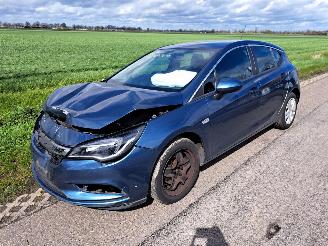 Avarii autoturisme Opel Astra K 1.0 12V 2016/3