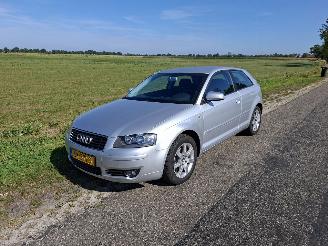 Unfallwagen Audi A3 1.6 FSI 2004/8