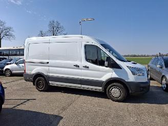 Ford Transit  picture 2