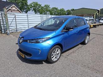 Damaged car Renault  ZOE R110 2019/8