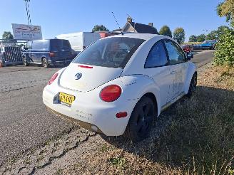 Volkswagen New-beetle 2.0 picture 4
