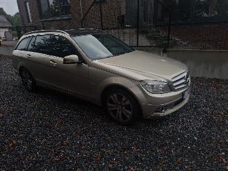 uszkodzony samochody osobowe Mercedes C-klasse C200 CDI 2010/7