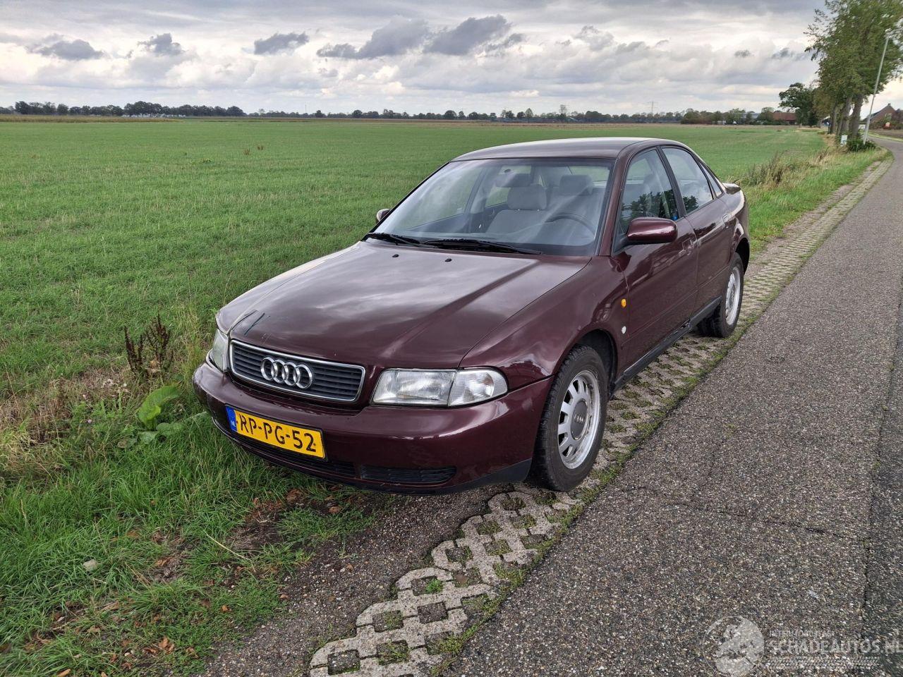Audi A4 QUATTRO 1.8 20V
