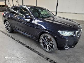Unfallwagen BMW X4 X-Drive 30d 210-KW Automaat M-Sport 2021/10