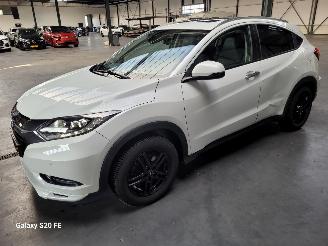 Honda Hr-v 1.5 i-VTEC 96-KW Automaat Executive Panoramadak picture 3