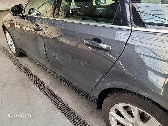 Volvo V-90 2.0 T4 140-KW Automaat Momentum Leder picture 5