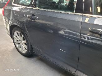 Volvo V-90 2.0 T4 140-KW Automaat Momentum Leder picture 10