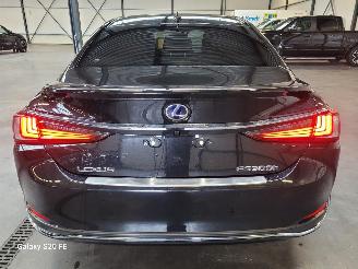 Lexus ES 300h Hybrid 2.5 131-KW Automaat picture 16