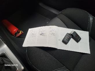 Volvo V-40 2.0 D2 88-KW Automaat 5drs Momentum picture 23