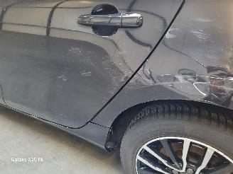 Volvo V-40 2.0 D2 88-KW Automaat 5drs Momentum picture 8