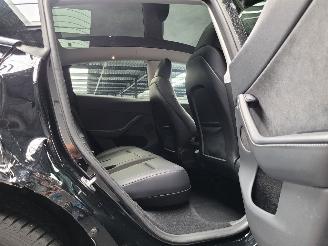 Tesla Model Y Dual Motor 378-KW Automaat AWD picture 18